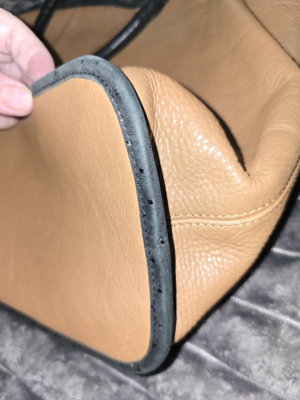 See By Chloe Luggage Tan Pebbled Leather Drawstring Tote. EUC - Picture 14 of 15